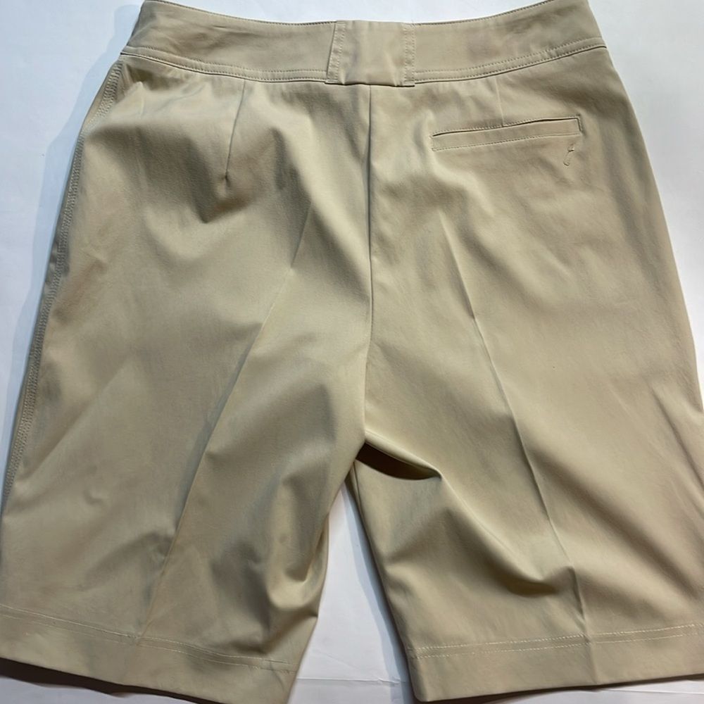 Tail Womens Tech Performance High Rise Beige Golf Bermudas Shorts Sz 10 - Picture 4 of 9